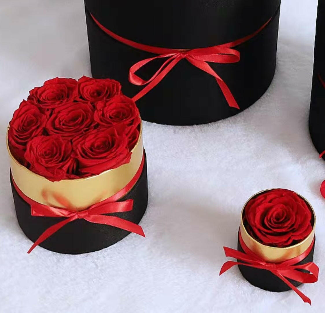 Eternal Flower Bucket Rose Bouquet Gift Box.