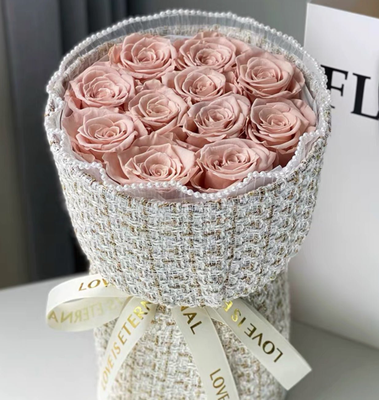 Eternal Flower Rose Bucket with Acrylic Gift Box - Bewell Home